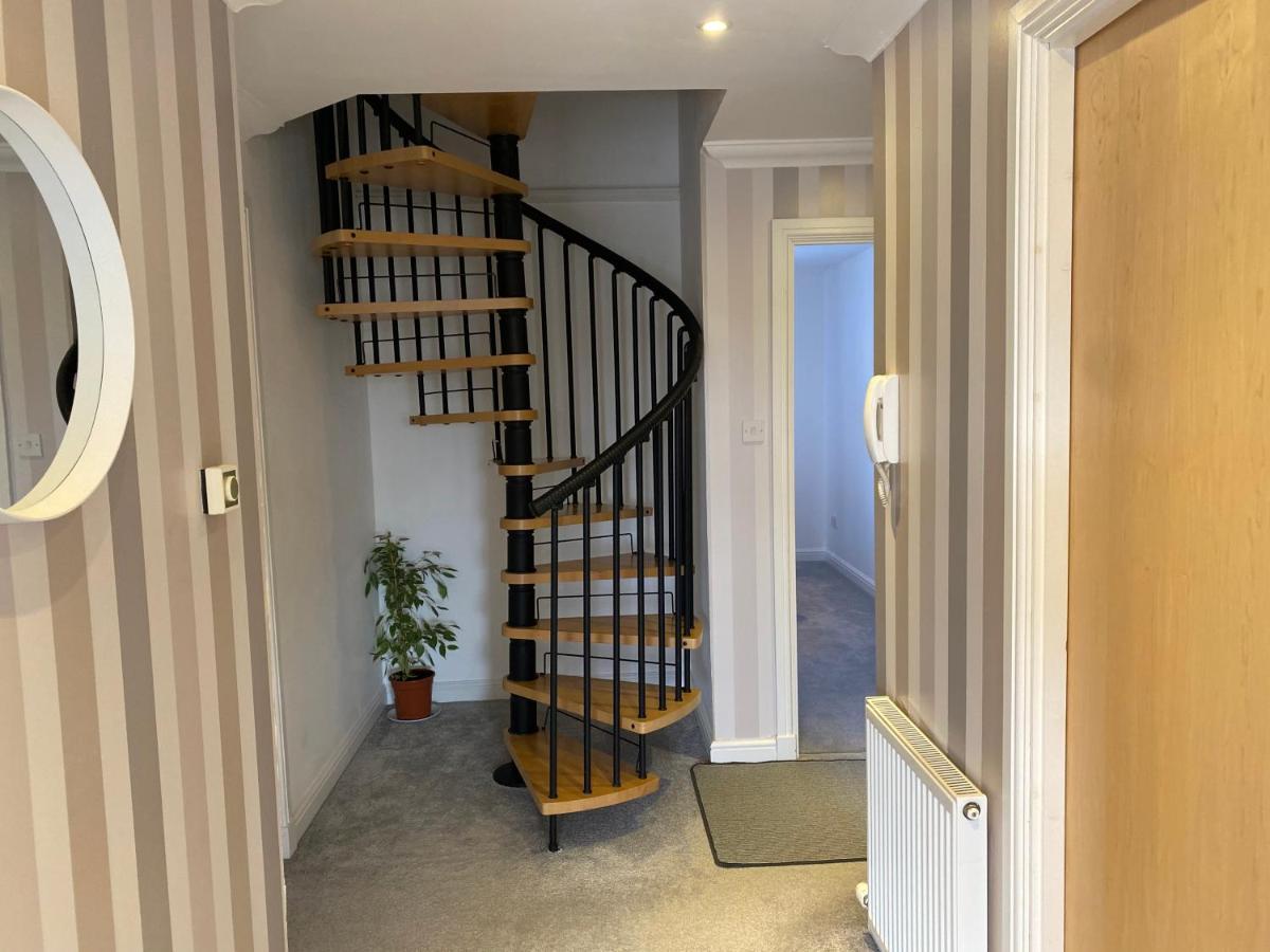 The Duplex Nairn- Spacious 3 Bedroom With Sunny Balcony Exterior foto